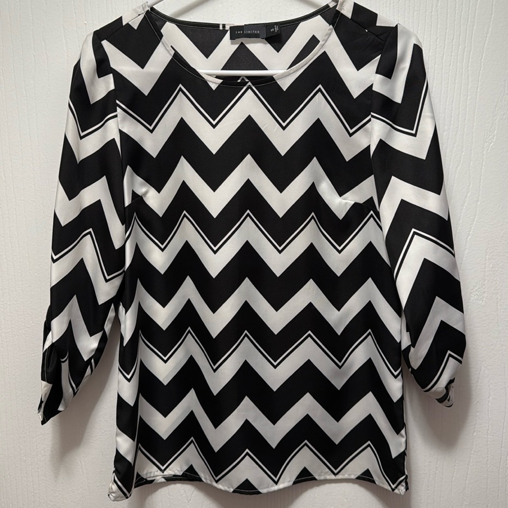 The Limited Black White Chevron Zig Zag Blouse 3/4 Sleeves Top XS